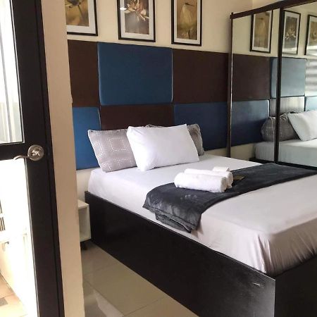 Mabolo Garden Flat A6 With Free Rooftop Pool 세부 외부 사진