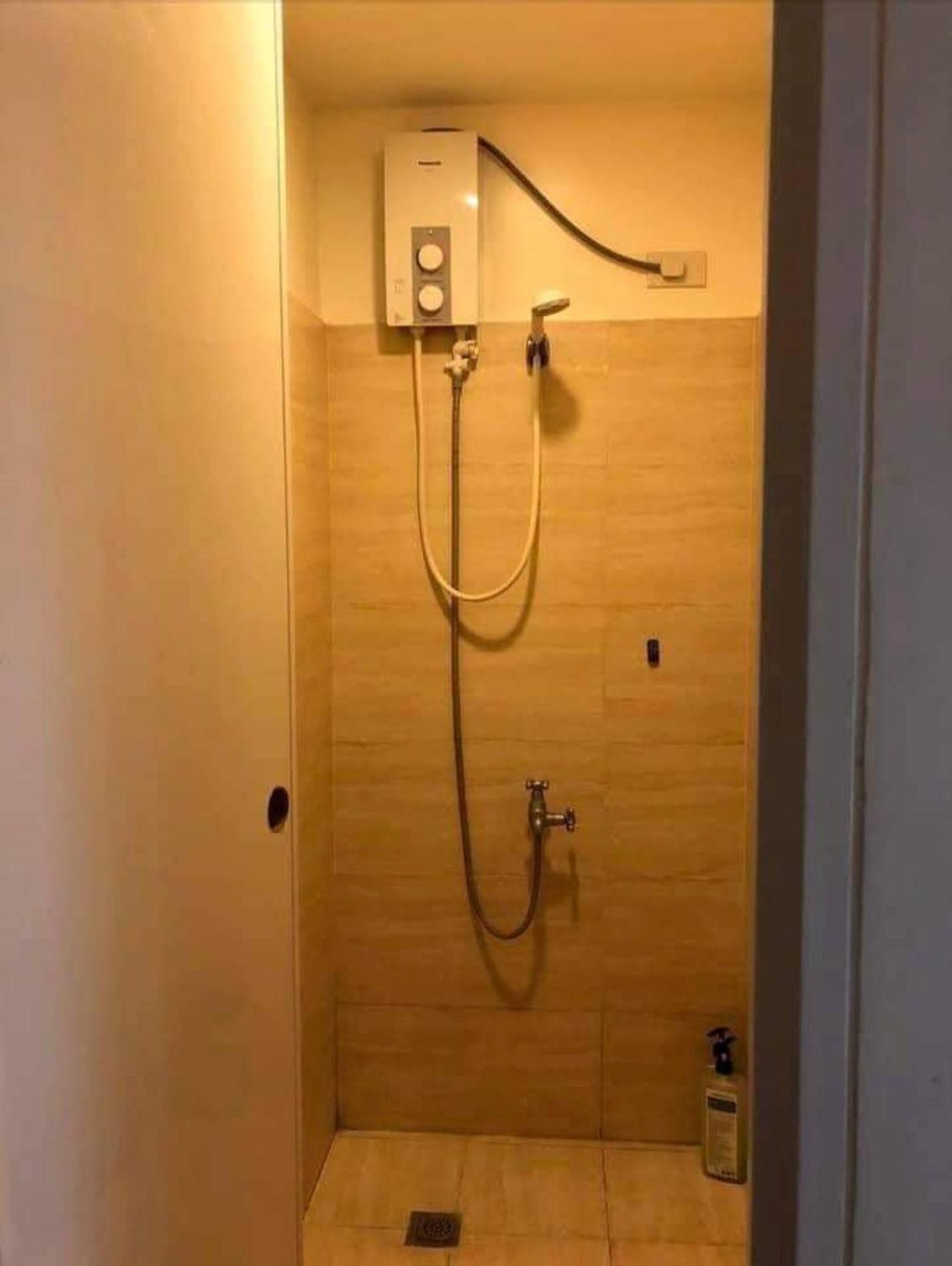 Mabolo Garden Flat A6 With Free Rooftop Pool 세부 외부 사진